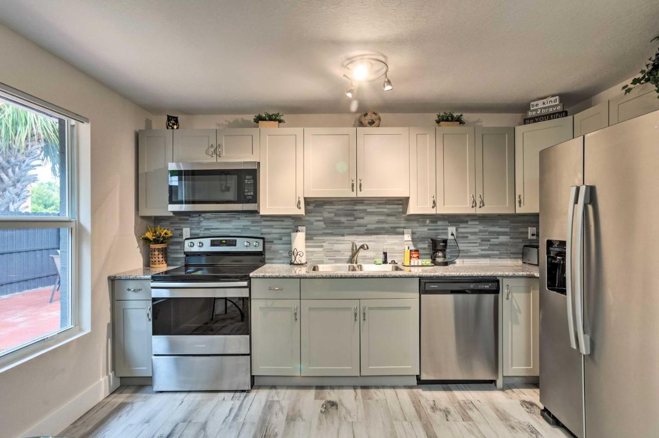 Inviting Apartment Less Than 2 Mi To Riviera Beach! 웨스트 팜 비치 외부 사진