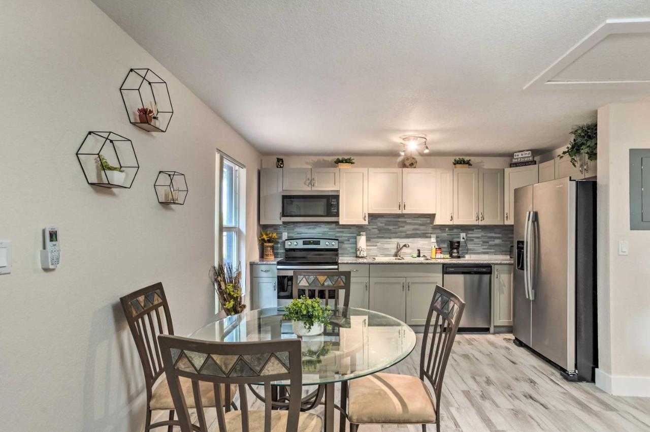 Inviting Apartment Less Than 2 Mi To Riviera Beach! 웨스트 팜 비치 외부 사진