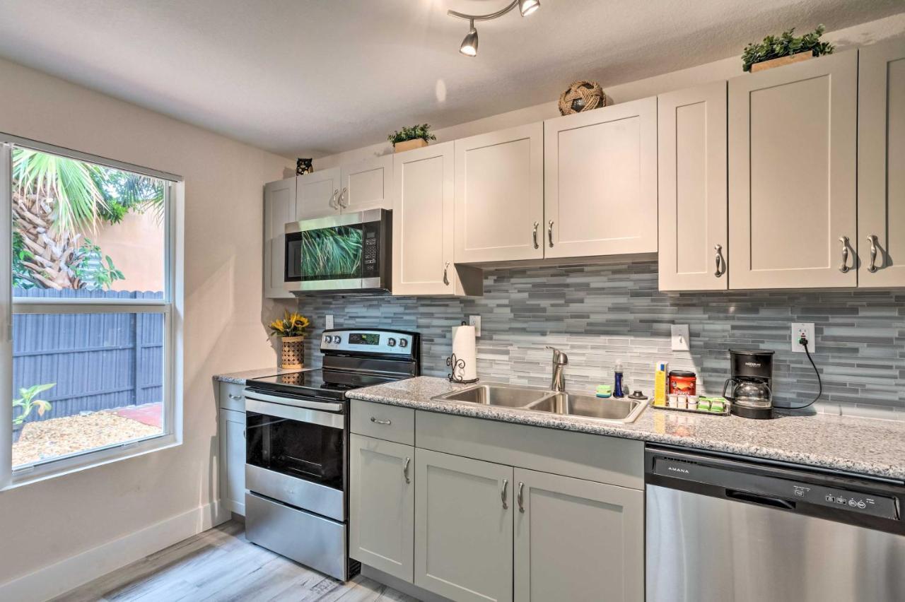 Inviting Apartment Less Than 2 Mi To Riviera Beach! 웨스트 팜 비치 외부 사진