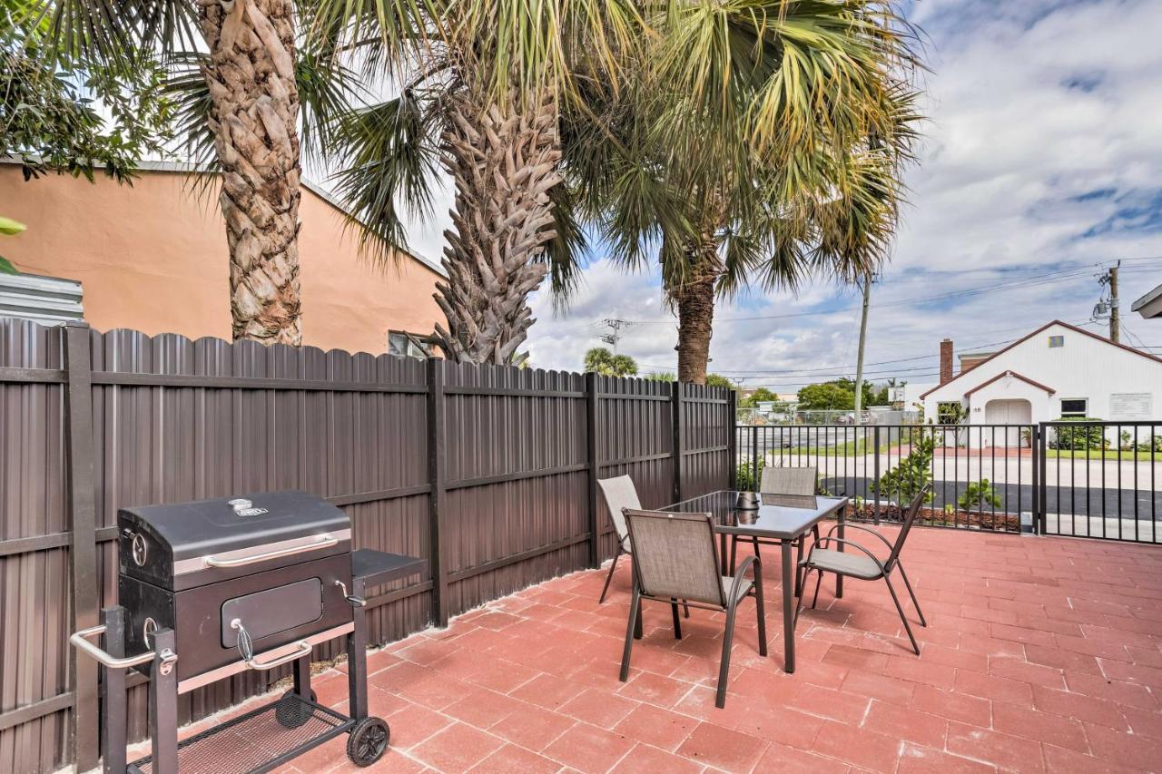 Inviting Apartment Less Than 2 Mi To Riviera Beach! 웨스트 팜 비치 외부 사진